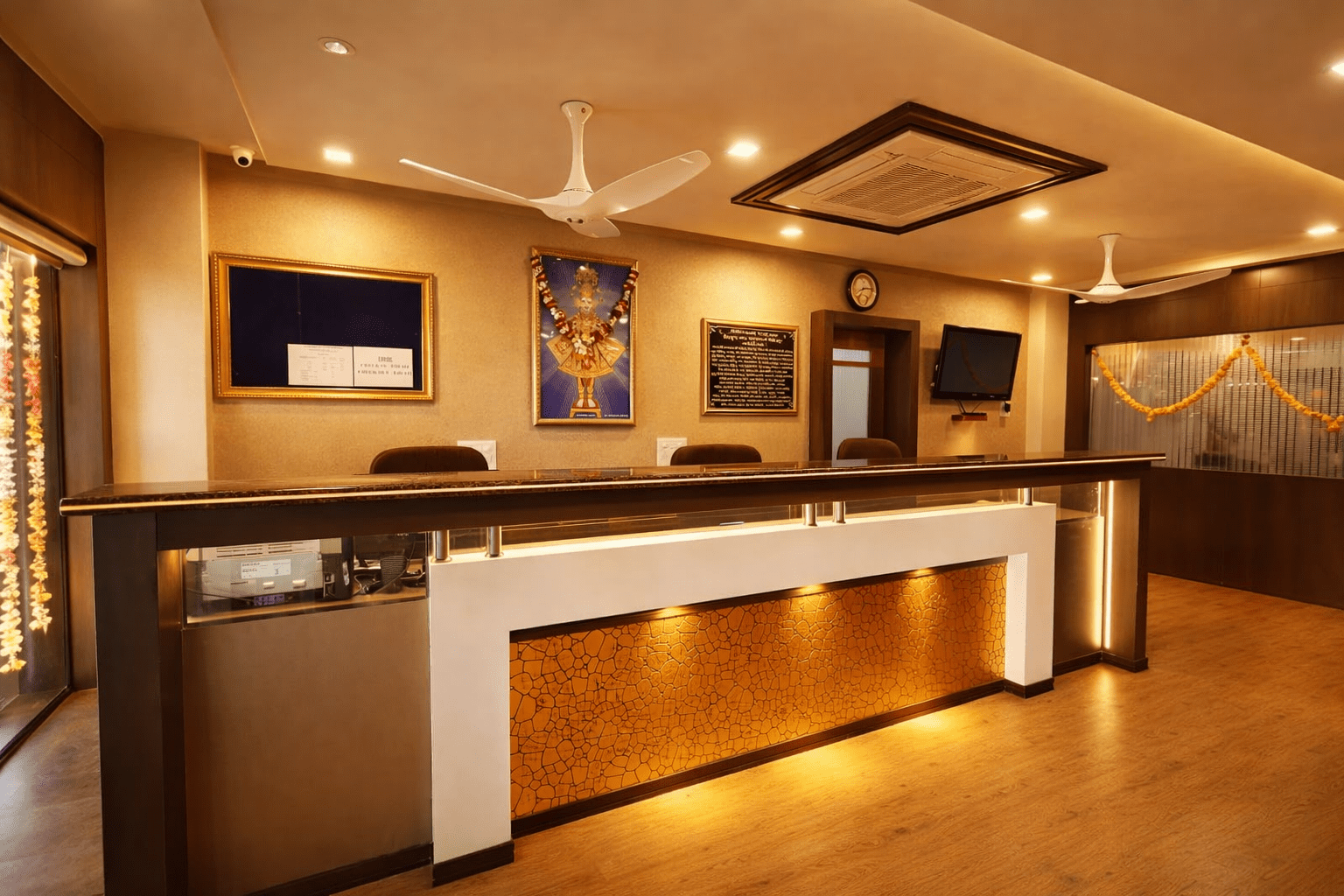 shri-swaminarayan-vishrati-bhavan-bhuj-18